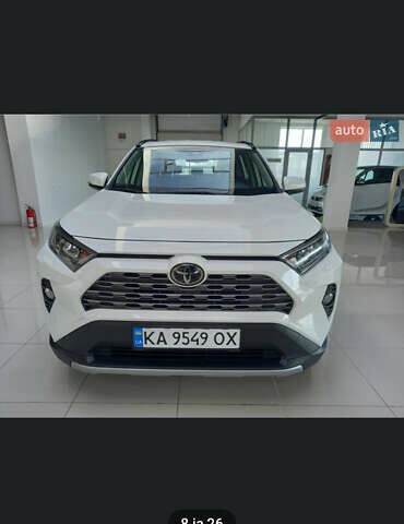 Белый Тойота РАВ 4, объемом двигателя 1.99 л и пробегом 182 тыс. км за 26500 $, фото 3 на Automoto.ua