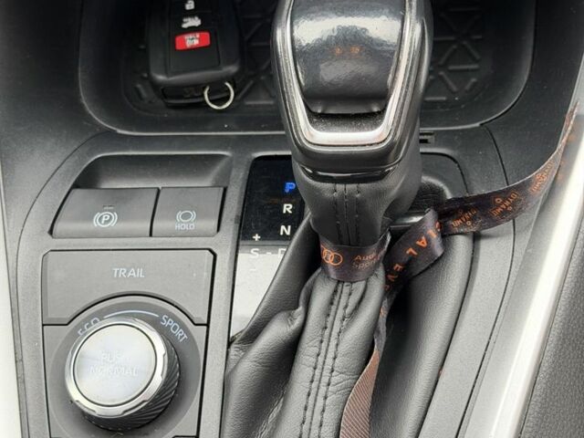 Белый Тойота РАВ 4, объемом двигателя 2.5 л и пробегом 79 тыс. км за 30000 $, фото 16 на Automoto.ua