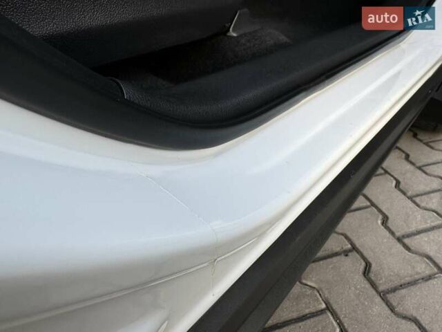 Білий Тойота РАВ 4, об'ємом двигуна 1.99 л та пробігом 76 тис. км за 22500 $, фото 88 на Automoto.ua