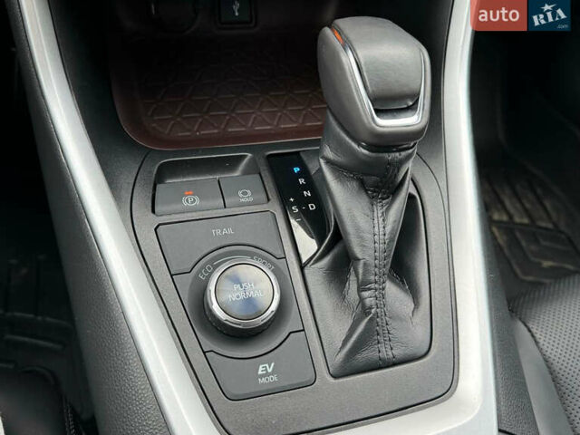 Белый Тойота РАВ 4, объемом двигателя 2.49 л и пробегом 78 тыс. км за 28500 $, фото 47 на Automoto.ua