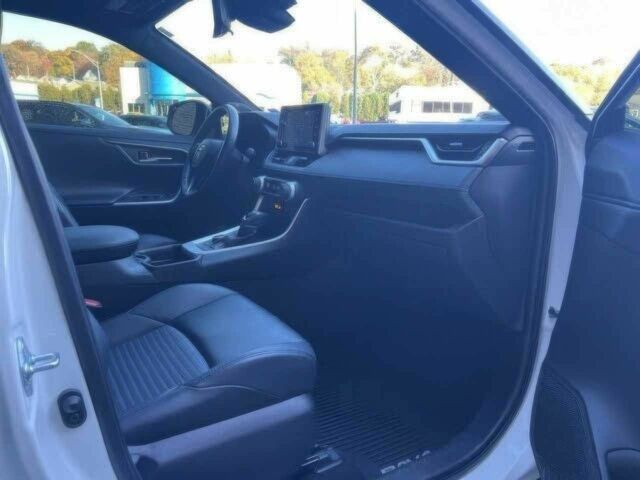 Белый Тойота РАВ 4, объемом двигателя 2.5 л и пробегом 45 тыс. км за 10200 $, фото 9 на Automoto.ua