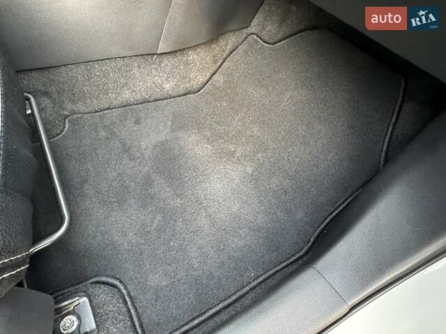 Білий Тойота РАВ 4, об'ємом двигуна 1.99 л та пробігом 76 тис. км за 22500 $, фото 89 на Automoto.ua