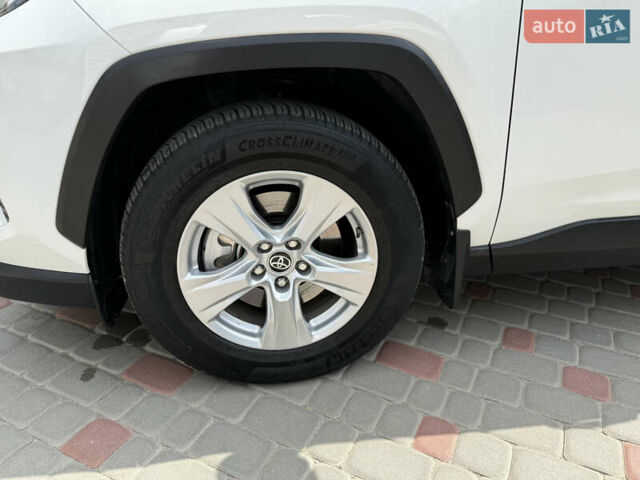 Белый Тойота РАВ 4, объемом двигателя 1.99 л и пробегом 159 тыс. км за 25999 $, фото 24 на Automoto.ua