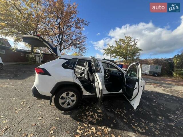 Белый Тойота РАВ 4, объемом двигателя 1.99 л и пробегом 70 тыс. км за 24000 $, фото 12 на Automoto.ua