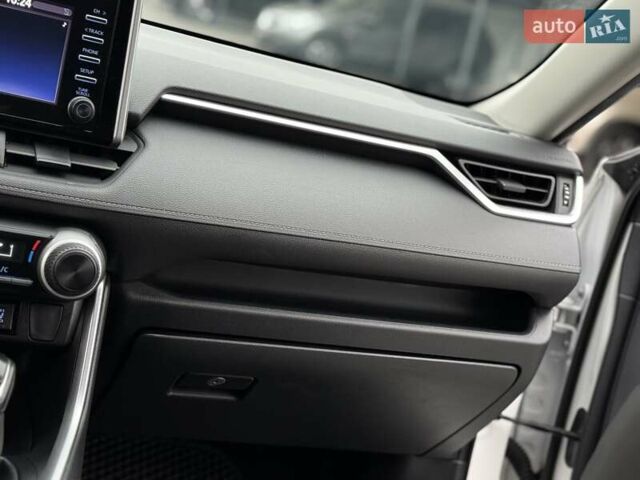 Белый Тойота РАВ 4, объемом двигателя 1.99 л и пробегом 77 тыс. км за 25300 $, фото 44 на Automoto.ua