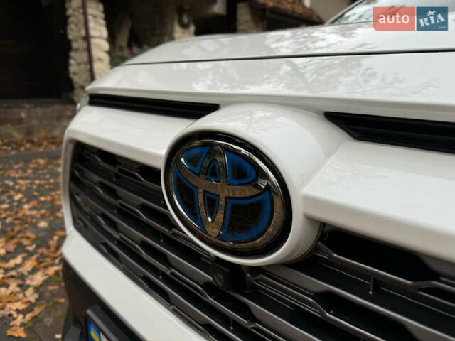 Белый Тойота РАВ 4, объемом двигателя 2.49 л и пробегом 78 тыс. км за 28500 $, фото 19 на Automoto.ua