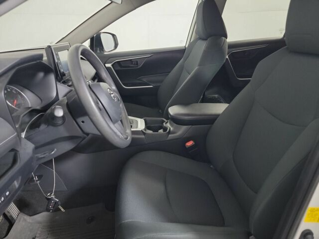 Білий Тойота РАВ 4, об'ємом двигуна 2.5 л та пробігом 30 тис. км за 19500 $, фото 6 на Automoto.ua