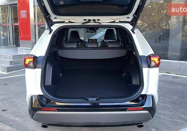 Білий Тойота РАВ 4, об'ємом двигуна 2.49 л та пробігом 120 тис. км за 34020 $, фото 14 на Automoto.ua