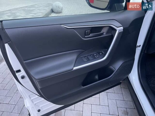 Белый Тойота РАВ 4, объемом двигателя 1.99 л и пробегом 52 тыс. км за 28500 $, фото 21 на Automoto.ua