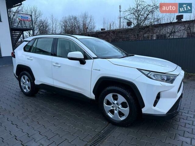 Белый Тойота РАВ 4, объемом двигателя 2.49 л и пробегом 334 тыс. км за 27499 $, фото 2 на Automoto.ua
