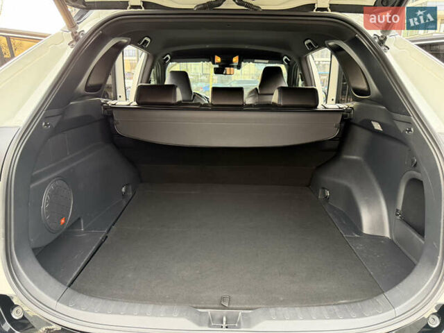 Белый Тойота РАВ 4, объемом двигателя 2.5 л и пробегом 118 тыс. км за 34000 $, фото 59 на Automoto.ua