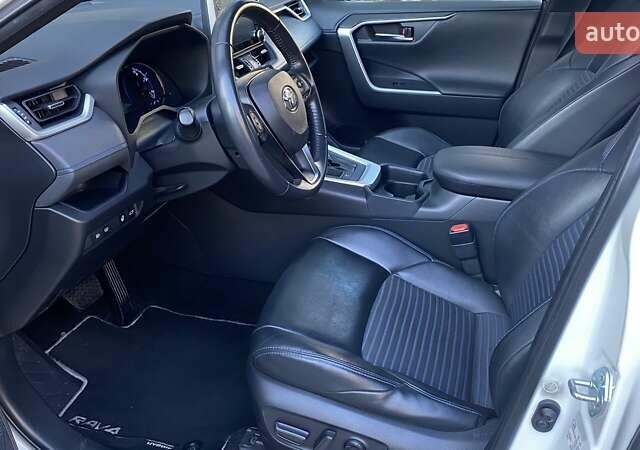 Білий Тойота РАВ 4, об'ємом двигуна 2.49 л та пробігом 120 тис. км за 34020 $, фото 8 на Automoto.ua