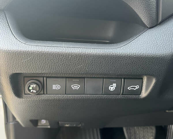 Белый Тойота РАВ 4, объемом двигателя 2.49 л и пробегом 105 тыс. км за 33000 $, фото 4 на Automoto.ua