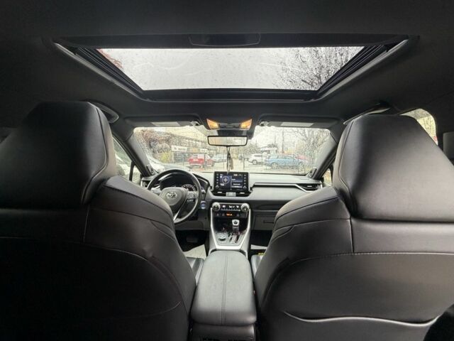 Белый Тойота РАВ 4, объемом двигателя 2.5 л и пробегом 79 тыс. км за 30000 $, фото 11 на Automoto.ua