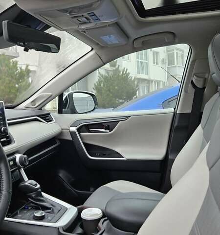 Белый Тойота РАВ 4, объемом двигателя 2.49 л и пробегом 100 тыс. км за 36500 $, фото 6 на Automoto.ua