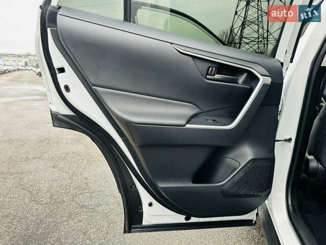 Белый Тойота РАВ 4, объемом двигателя 1.99 л и пробегом 95 тыс. км за 26700 $, фото 16 на Automoto.ua