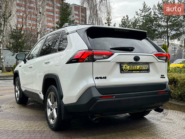 Белый Тойота РАВ 4, объемом двигателя 2.49 л и пробегом 99 тыс. км за 34800 $, фото 4 на Automoto.ua