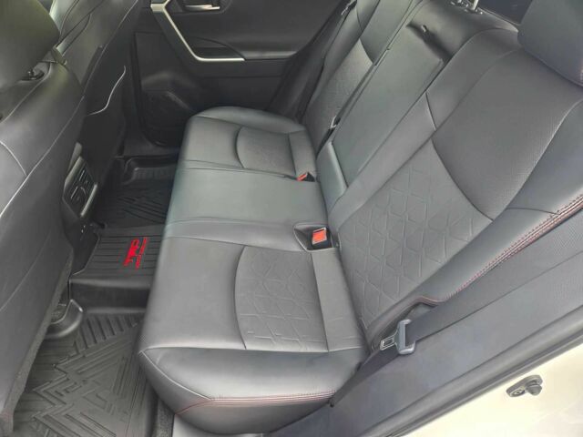 Белый Тойота РАВ 4, объемом двигателя 2.5 л и пробегом 25 тыс. км за 3500 $, фото 11 на Automoto.ua