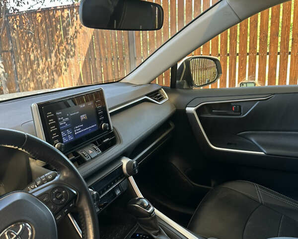 Білий Тойота РАВ 4, об'ємом двигуна 1.99 л та пробігом 89 тис. км за 27900 $, фото 10 на Automoto.ua