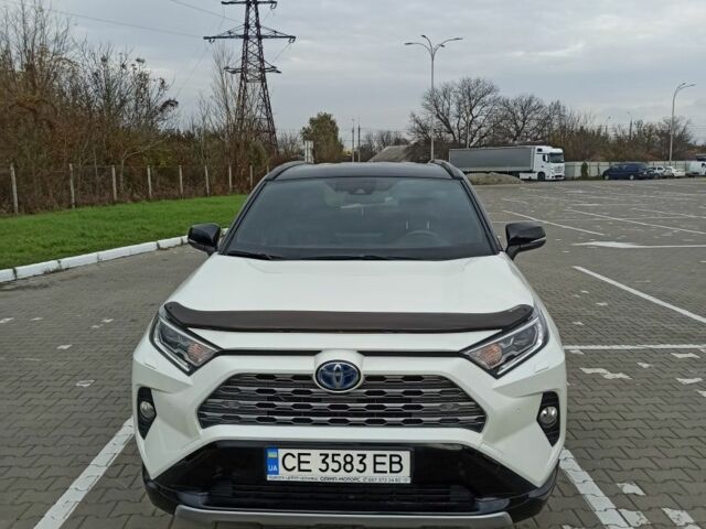 Тойота РАВ 4 2021 в Черновцах на Automoto.ua Белый Тойота РАВ 4, объемом двигателя 2.5 л и пробегом 50 тыс. км за 38000 $, фото 4 на Automoto.ua