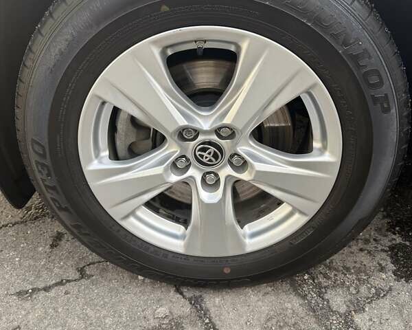 Тойота РАВ 4 2021 в Полтаве на Automoto.ua Белый Тойота РАВ 4, объемом двигателя 1.99 л и пробегом 32 тыс. км за 30900 $, фото 46 на Automoto.ua