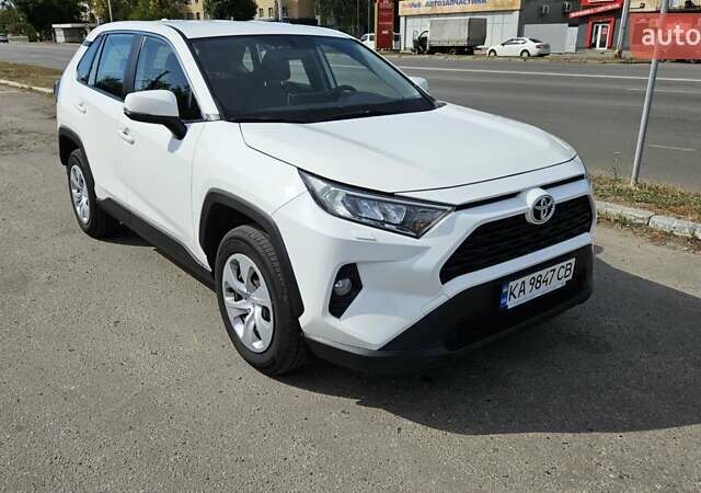 Білий Тойота РАВ 4, об'ємом двигуна 1.99 л та пробігом 138 тис. км за 23750 $, фото 5 на Automoto.ua