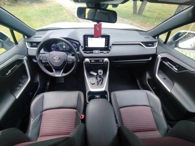 Білий Тойота РАВ 4, об'ємом двигуна 2.5 л та пробігом 102 тис. км за 17500 $, фото 16 на Automoto.ua