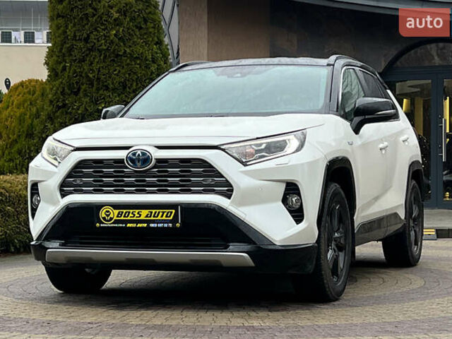 Білий Тойота РАВ 4, об'ємом двигуна 2.49 л та пробігом 57 тис. км за 38750 $, фото 2 на Automoto.ua