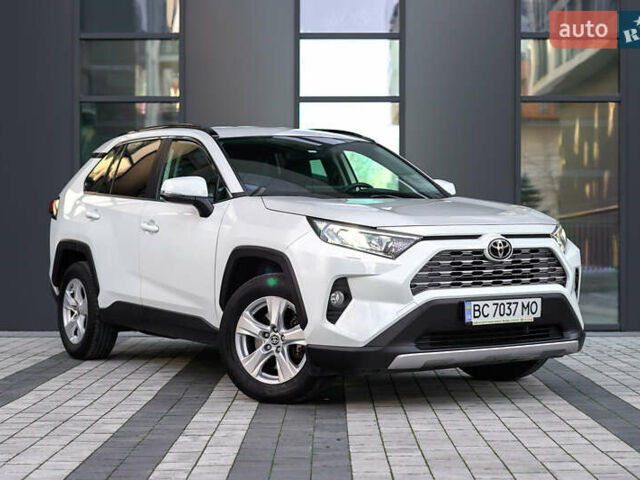 Белый Тойота РАВ 4, объемом двигателя 1.99 л и пробегом 55 тыс. км за 29900 $, фото 2 на Automoto.ua