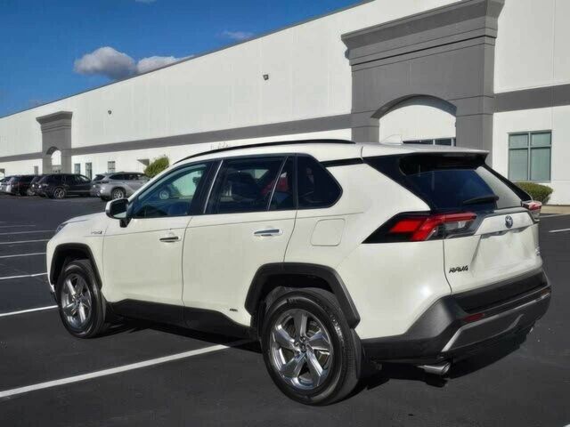 Білий Тойота РАВ 4, об'ємом двигуна 2.5 л та пробігом 24 тис. км за 12500 $, фото 3 на Automoto.ua