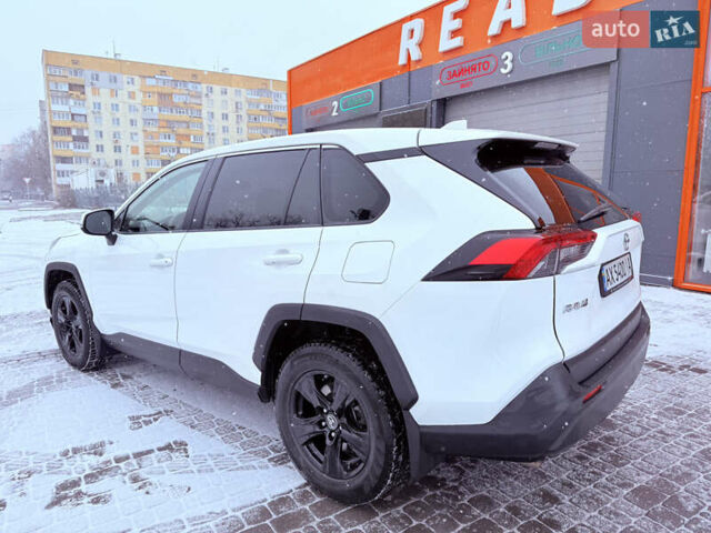 Білий Тойота РАВ 4, об'ємом двигуна 2 л та пробігом 95 тис. км за 24700 $, фото 24 на Automoto.ua