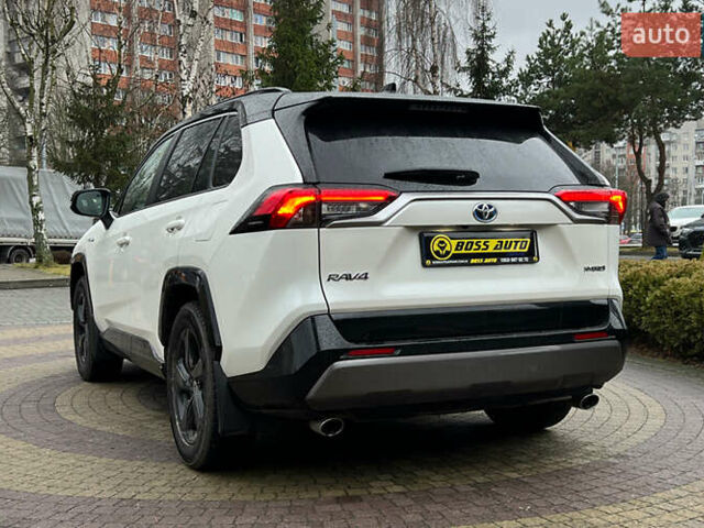 Білий Тойота РАВ 4, об'ємом двигуна 2.49 л та пробігом 57 тис. км за 38750 $, фото 4 на Automoto.ua
