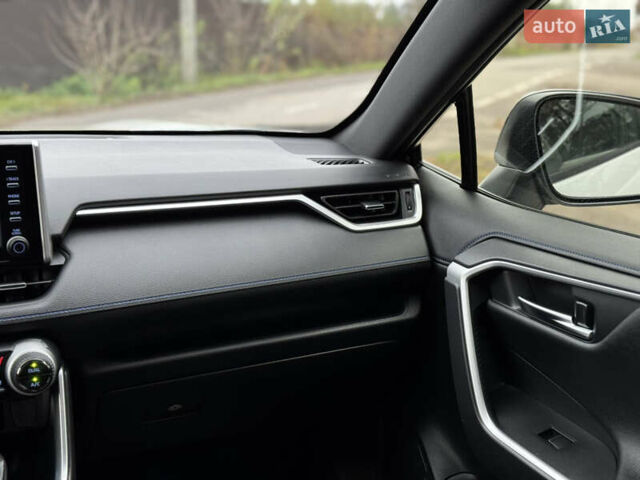 Белый Тойота РАВ 4, объемом двигателя 2.5 л и пробегом 55 тыс. км за 37500 $, фото 24 на Automoto.ua