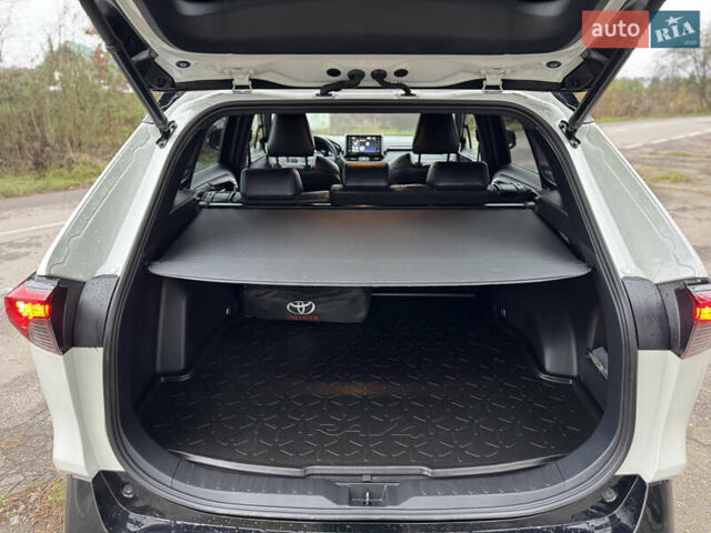 Белый Тойота РАВ 4, объемом двигателя 2.5 л и пробегом 55 тыс. км за 37500 $, фото 16 на Automoto.ua