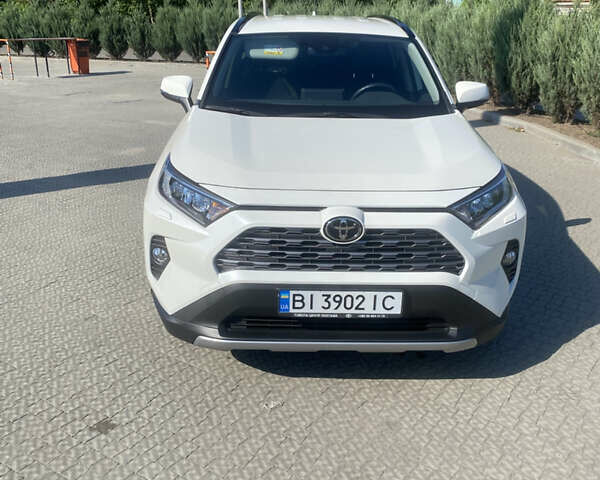 Білий Тойота РАВ 4, об'ємом двигуна 1.99 л та пробігом 61 тис. км за 34800 $, фото 1 на Automoto.ua