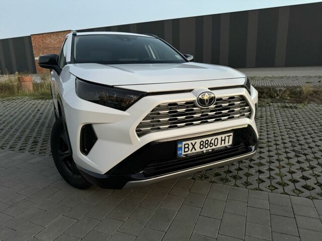 Білий Тойота РАВ 4, об'ємом двигуна 2.5 л та пробігом 64 тис. км за 27000 $, фото 4 на Automoto.ua
