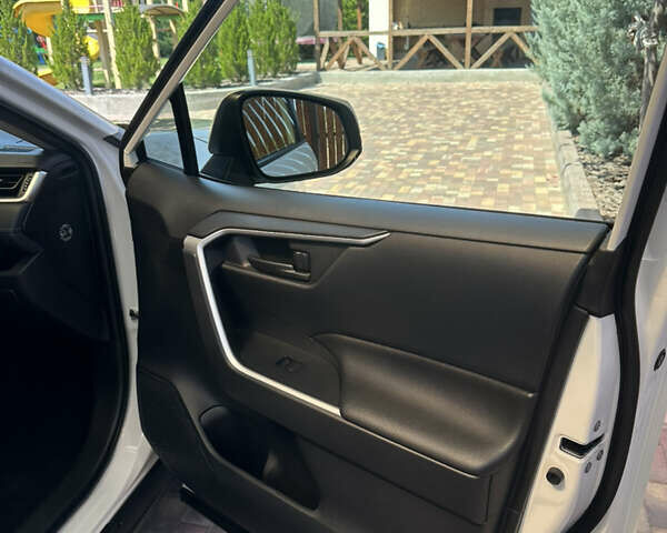 Білий Тойота РАВ 4, об'ємом двигуна 1.99 л та пробігом 89 тис. км за 27900 $, фото 9 на Automoto.ua