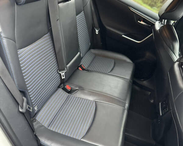 Белый Тойота РАВ 4, объемом двигателя 2.5 л и пробегом 55 тыс. км за 37500 $, фото 18 на Automoto.ua