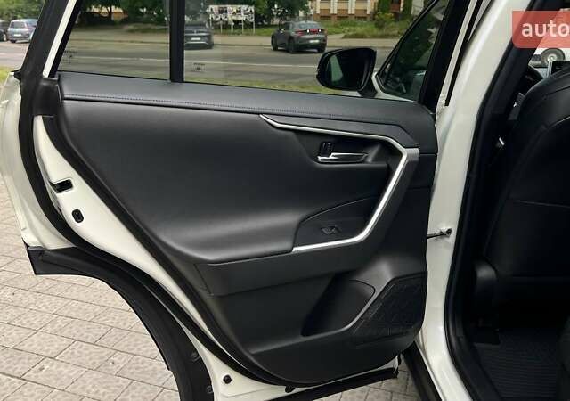 Білий Тойота РАВ 4, об'ємом двигуна 2.49 л та пробігом 86 тис. км за 33900 $, фото 32 на Automoto.ua