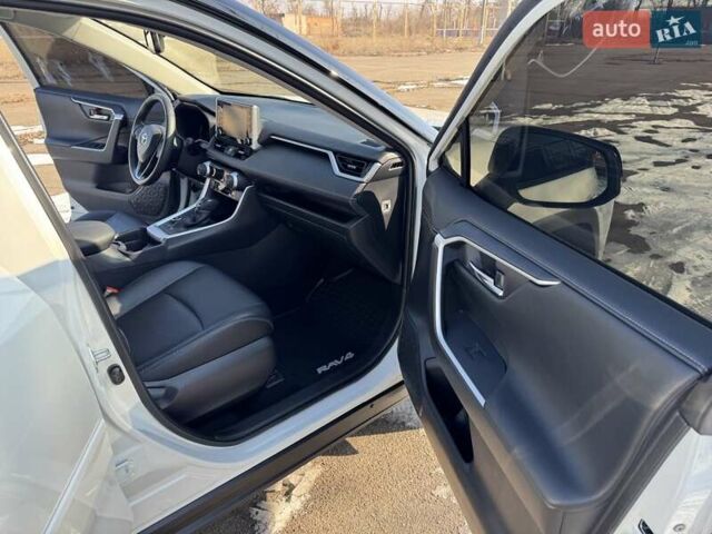Белый Тойота РАВ 4, объемом двигателя 1.99 л и пробегом 44 тыс. км за 33900 $, фото 17 на Automoto.ua
