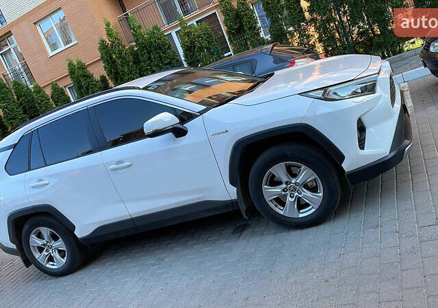 Белый Тойота РАВ 4, объемом двигателя 2.49 л и пробегом 41 тыс. км за 35000 $, фото 1 на Automoto.ua