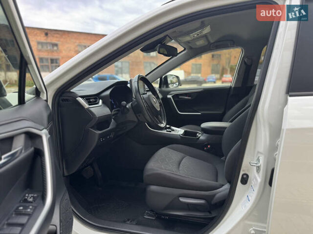 Білий Тойота РАВ 4, об'ємом двигуна 2.5 л та пробігом 97 тис. км за 29900 $, фото 13 на Automoto.ua