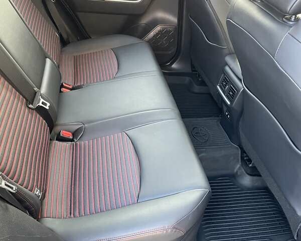 Білий Тойота РАВ 4, об'ємом двигуна 2.49 л та пробігом 75 тис. км за 35500 $, фото 4 на Automoto.ua