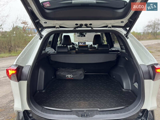 Белый Тойота РАВ 4, объемом двигателя 2.5 л и пробегом 55 тыс. км за 37500 $, фото 14 на Automoto.ua