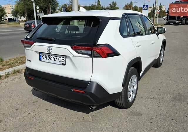 Білий Тойота РАВ 4, об'ємом двигуна 1.99 л та пробігом 138 тис. км за 23750 $, фото 3 на Automoto.ua