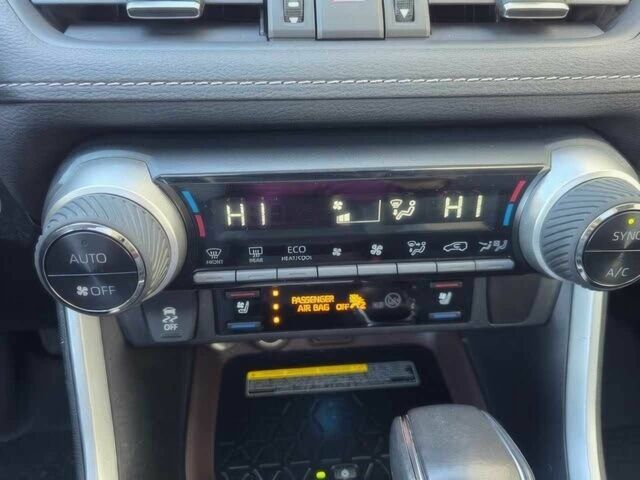 Білий Тойота РАВ 4, об'ємом двигуна 2.5 л та пробігом 24 тис. км за 12500 $, фото 11 на Automoto.ua