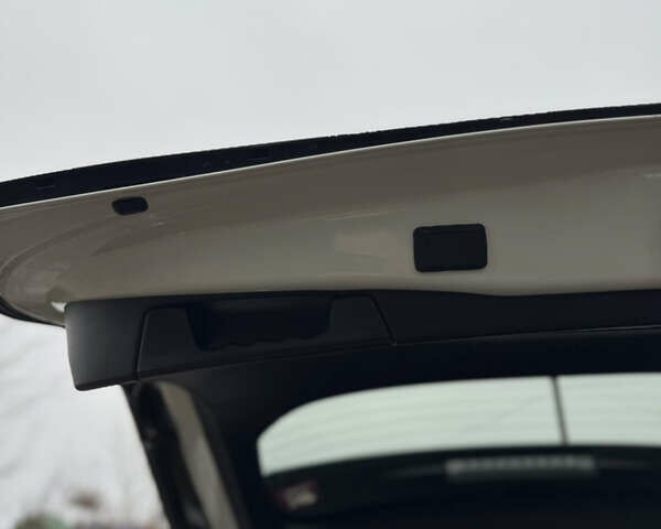 Белый Тойота РАВ 4, объемом двигателя 2.5 л и пробегом 55 тыс. км за 37500 $, фото 15 на Automoto.ua