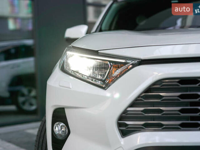 Белый Тойота РАВ 4, объемом двигателя 1.99 л и пробегом 55 тыс. км за 29900 $, фото 9 на Automoto.ua