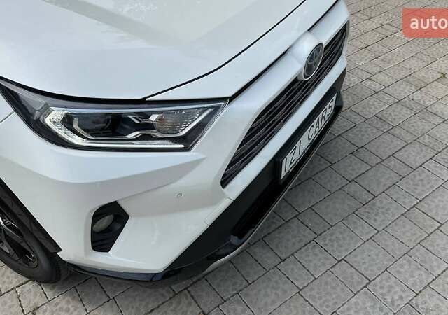 Білий Тойота РАВ 4, об'ємом двигуна 2.49 л та пробігом 86 тис. км за 33900 $, фото 9 на Automoto.ua