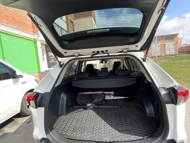 Білий Тойота РАВ 4, об'ємом двигуна 2 л та пробігом 89 тис. км за 29200 $, фото 6 на Automoto.ua